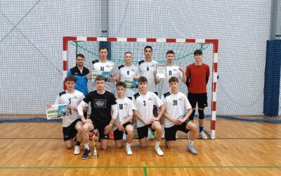 Wygrywamy halowe mistrzostwa powiatu w piłce nożnej!!
