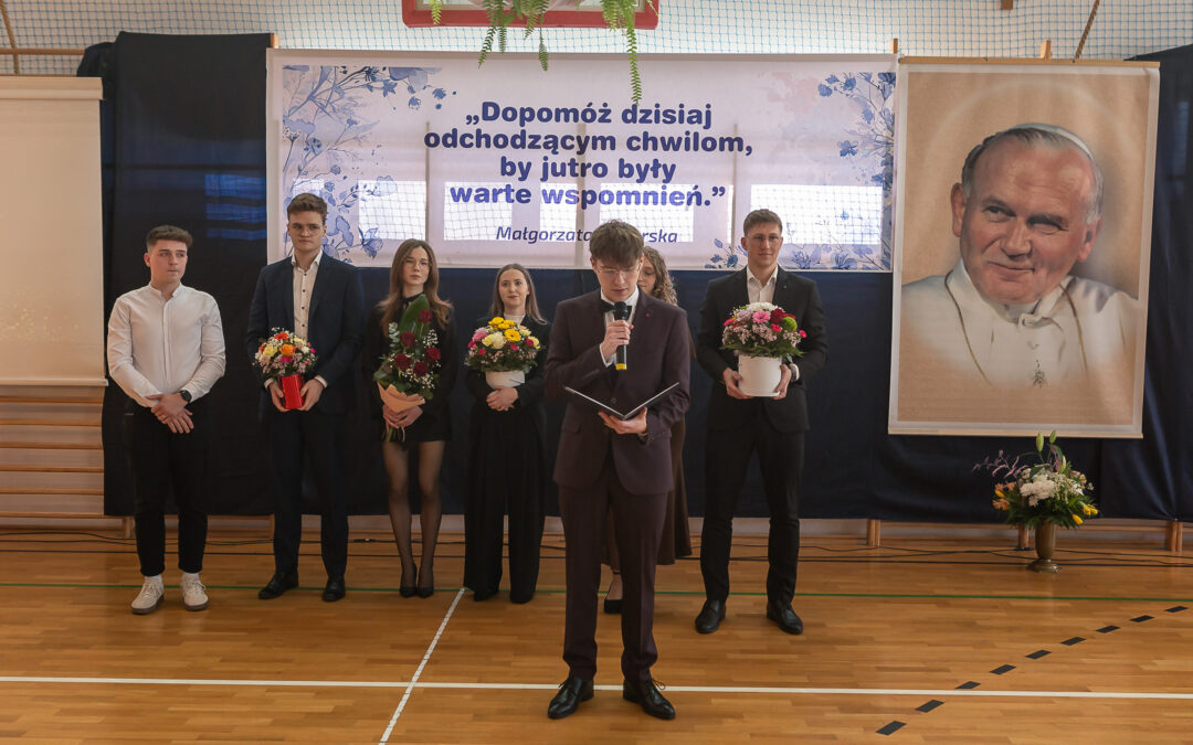 POŻEGNANIE KLAS MATURALNYCH